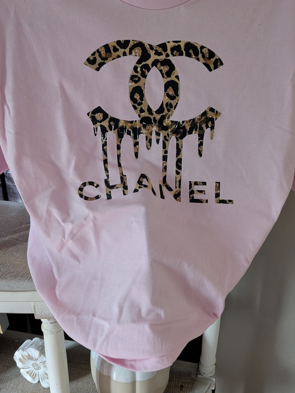 Gildan Pink Tee with Leopard Print Drip Logo - Picture 3 of 5